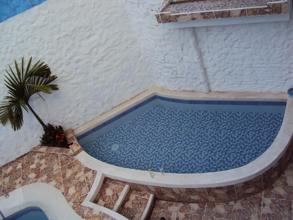 جيراردو Hotel Plaza Confort المظهر الخارجي الصورة